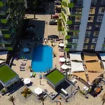 Pop Pool & Mamaia Nord