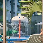 Pop Pool & Mamaia Nord Lägenhet
