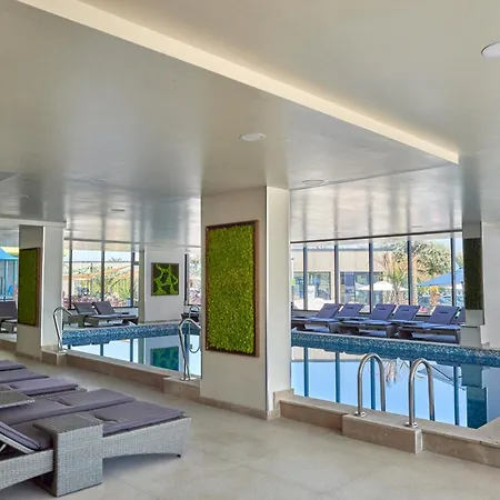 Apartment Pop Pool & Mamaia Nord *