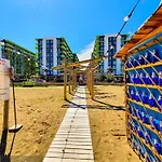 Pop Pool & Mamaia Nord Daire *
