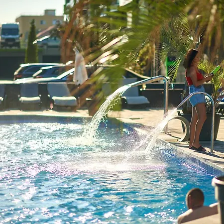 Pop Pool & Mamaia Nord Appartamento *