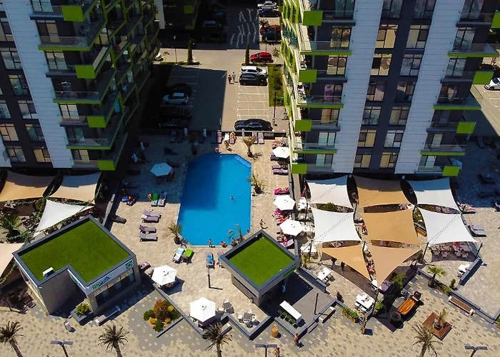 Pop Pool & Mamaia Nord