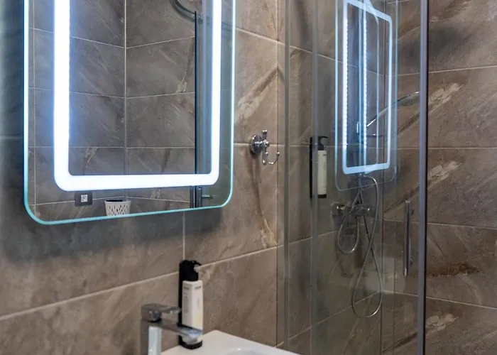 Pop Pool & Mamaia Nord Năvodari