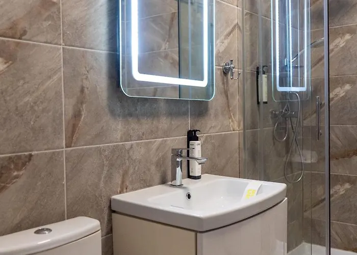 Pop Pool & Mamaia Nord *